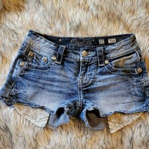 Miss Me Shorts 25